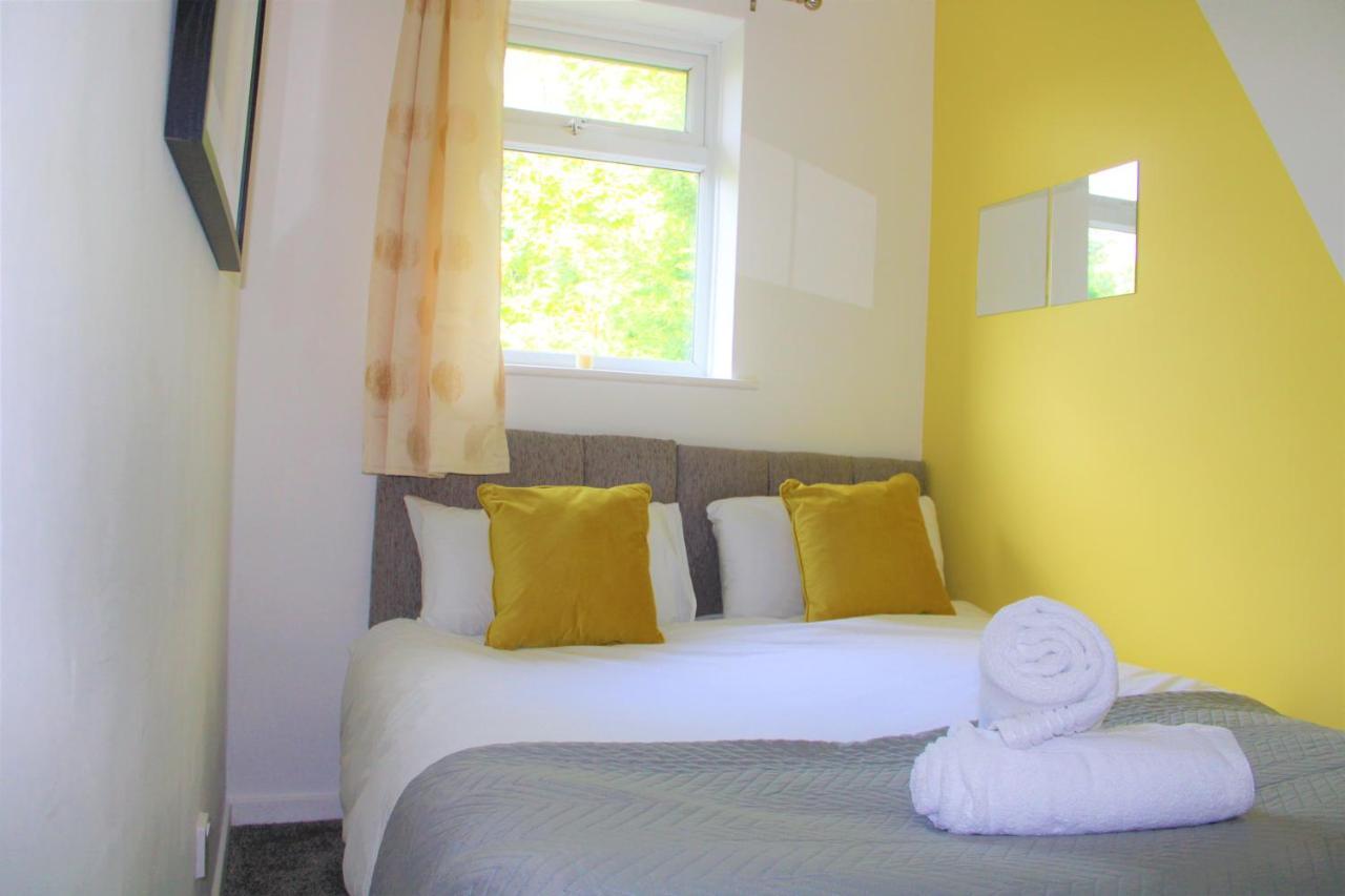 Homely And Budget Friendly 3 Bed House Sleeps 6 Free Parking! Milton Keynes Exterior foto